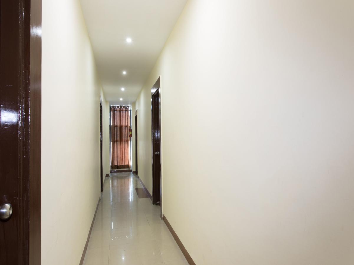 Oyo 11945 Hotel Glory Palace Индаур Экстерьер фото